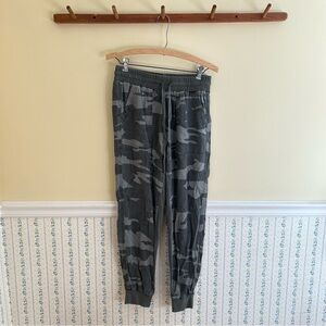 Splendid Camo Jogger Pants